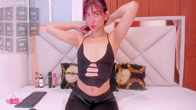 lili blaze online show from 04-28-26, 12:54