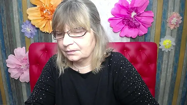 Snapshot of MargaretRitchie chatting on 04-03-26, 06:33 MargaretRitchie online show from 04-03-26, 06:33