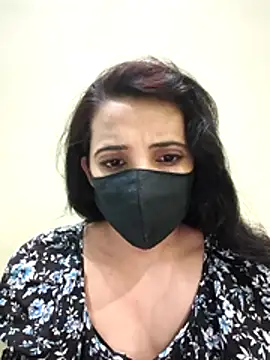 Snapshot of Annu_02 chatting on 04-02-26, 07:00 Annu 02 online show from 04-02-26, 07:00