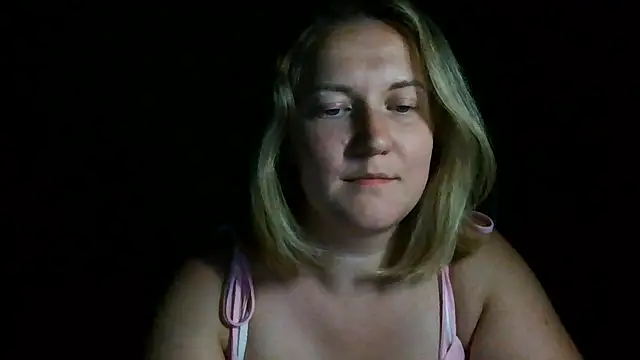 Snapshot of TinaKittyX chatting on 07-04-26, 09:54 TinaKittyX online show from 07-04-26, 09:54