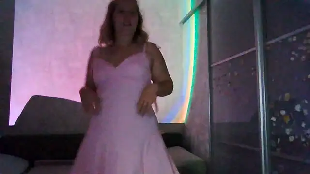 Snapshot of TinaKittyX chatting on 07-28-26, 07:26 TinaKittyX online show from 07-28-26, 07:26