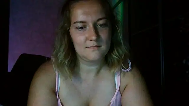 Snapshot of TinaKittyX chatting on 07-28-26, 07:50 TinaKittyX online show from 07-28-26, 07:50