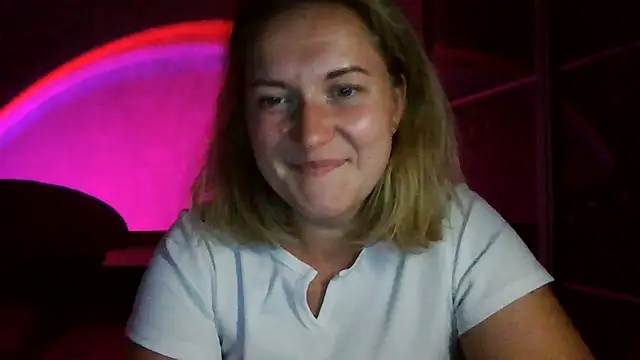 Snapshot of TinaKittyX chatting on 07-29-26, 07:56 TinaKittyX online show from 07-29-26, 07:56