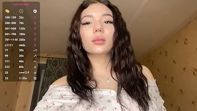 Barbie Aria online show from 04-19-26, 05:23