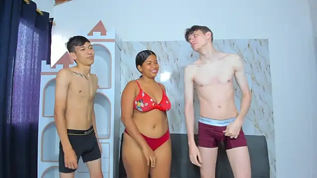 playhouse couple online show from 04-08-26, 02:50