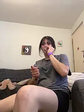 Snapshot of Nathadleche chatting on 04-08-26, 06:30 Nathadleche online show from 04-08-26, 06:30