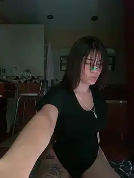 Snapshot of Nathadleche chatting on 04-16-26, 10:27 Nathadleche online show from 04-16-26, 10:27