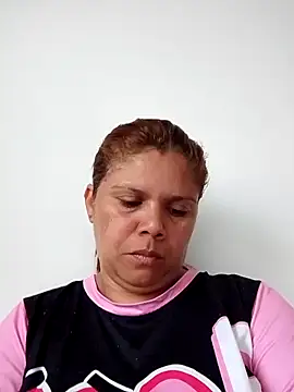 Zafiro MD online show from 05-20-26, 01:06