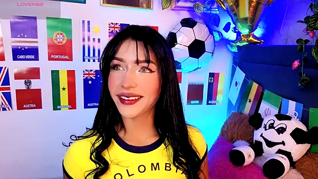 Snapshot of Alisse_Storm chatting on 06-24-26, 05:06 Alisse Storm online show from 06-24-26, 05:06