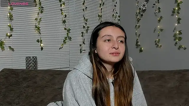 Lala fluffy online show from 07-02-26, 08:37