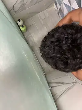 Snapshot of arthur22centim chatting on 04-02-26, 07:44 arthur22centim online show from 04-02-26, 07:44