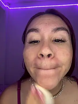 Snapshot of TiffanySton chatting on 04-03-26, 04:16 TiffanySton online show from 04-03-26, 04:16