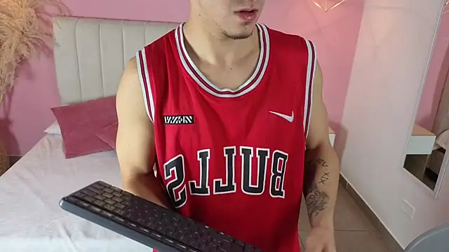 Snapshot of jhan_vassilis chatting on 04-01-26, 01:41 jhan vassilis online show from 04-01-26, 01:41