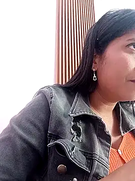 SofiaMendez1  online show from 04-11-26, 04:22