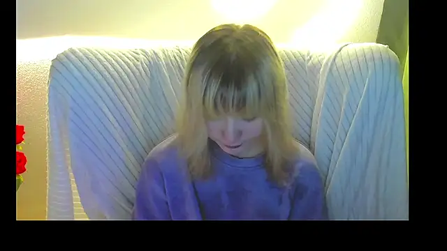 Snapshot of MiaKimiko chatting on 06-05-26, 01:23 MiaKimiko online show from 06-05-26, 01:23