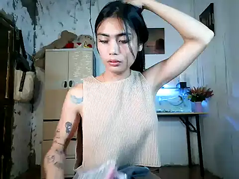 Snapshot of Martha4you chatting on 06-25-26, 10:14 Martha4you online show from 06-25-26, 10:14