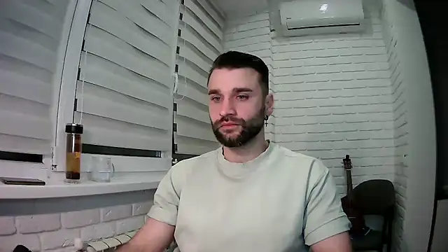 Snapshot of DaddySlava chatting on 04-07-26, 06:08 DaddySlava online show from 04-07-26, 06:08