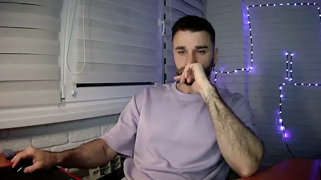 Snapshot of DaddySlava chatting on 04-28-26, 06:57 DaddySlava online show from 04-28-26, 06:57