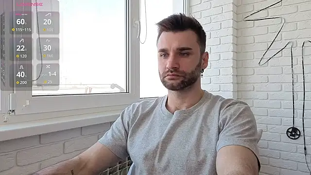 Snapshot of DaddySlava chatting on 05-14-26, 03:30 DaddySlava online show from 05-14-26, 03:30
