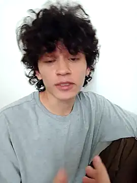 Snapshot of normalboy16 chatting on 04-01-26, 06:27 normalboy16 online show from 04-01-26, 06:27