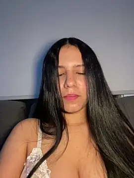 IsabelaRivers online show from 04-12-26, 06:40