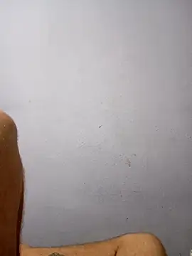 Snapshot of thhand chatting on 04-06-26, 12:17 thhand online show from 04-06-26, 12:17