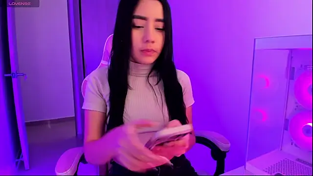 Snapshot of ISABELFORYOU03 chatting on 04-02-26, 06:05 ISABELFORYOU03 online show from 04-02-26, 06:05