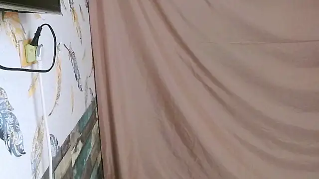 Ivy ss1881 online show from 04-15-26, 01:45