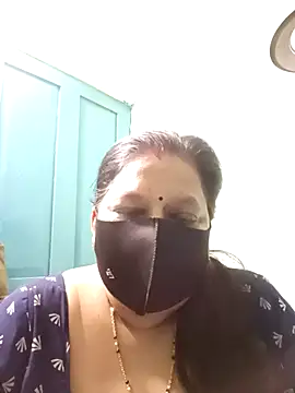 Snapshot of PINKI_024 chatting on 04-07-26, 06:03 PINKI 024 online show from 04-07-26, 06:03