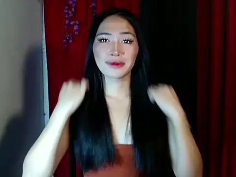 Snapshot of urasiankylie chatting on 04-05-26, 02:47 urasiankylie online show from 04-05-26, 02:47