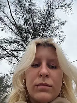 Snapshot of Flora_StallSecrets chatting on 04-03-26, 12:58 Flora StallSecrets online show from 04-03-26, 12:58