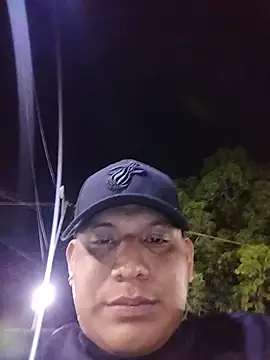 Snapshot of andry420 chatting on 06-15-26, 06:48 andry420 online show from 06-15-26, 06:48