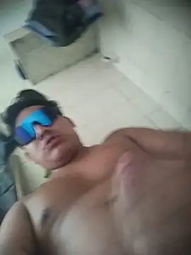 Snapshot of andry420 chatting on 06-19-26, 12:20 andry420 online show from 06-19-26, 12:20