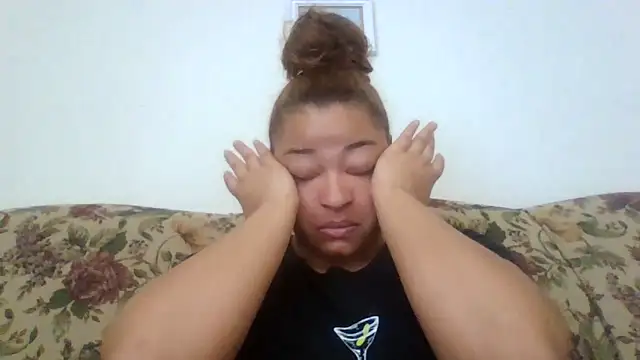madzbailey online show from 06-10-26, 03:33