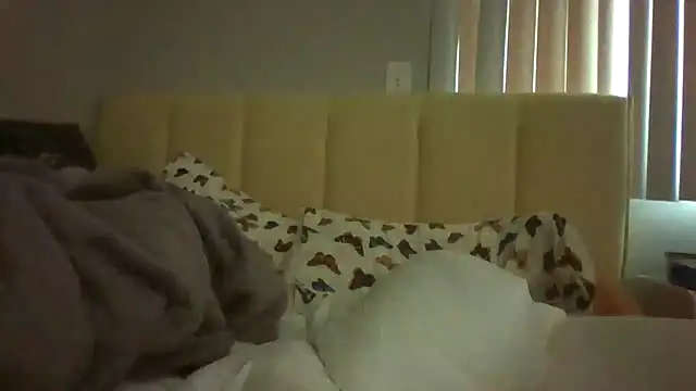 madzbailey online show from 07-04-26, 02:12