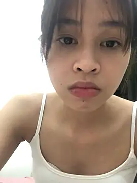 Snapshot of Yenlisu3Zie chatting on 04-16-26, 01:01 Yenlisu3Zie online show from 04-16-26, 01:01