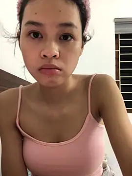 Yenlisu3Zie online show from 05-31-26, 04:25