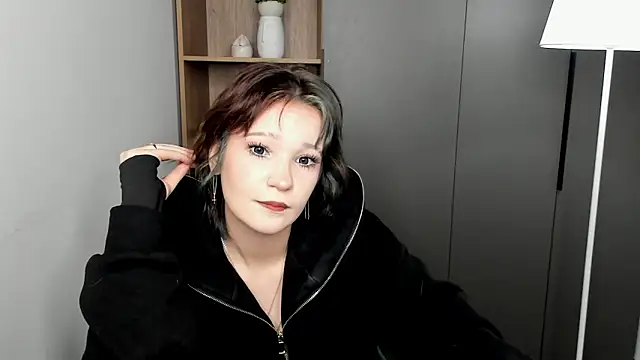 Snapshot of BettieBagwill chatting on 04-05-26, 08:44 BettieBagwill online show from 04-05-26, 08:44