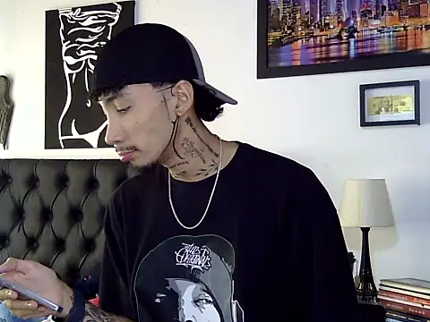 Snapshot of pippe_hot22 chatting on 04-08-26, 04:07 pippe hot22 online show from 04-08-26, 04:07