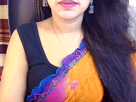 Snapshot of Noor_Zarin chatting on 04-28-26, 09:42 Noor Zarin online show from 04-28-26, 09:42