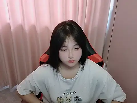 Snapshot of M2026x chatting on 04-05-26, 08:00 M2026x online show from 04-05-26, 08:00