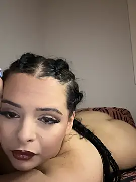 MiaKittyx0 online show from 07-18-26, 11:08