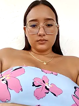 naughty girl hot  online show from 04-21-26, 02:45