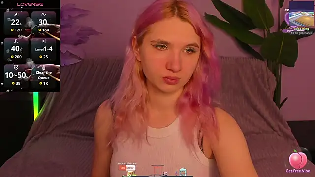 Snapshot of Kitty_Blondie chatting on 04-14-26, 02:39 Kitty Blondie online show from 04-14-26, 02:39