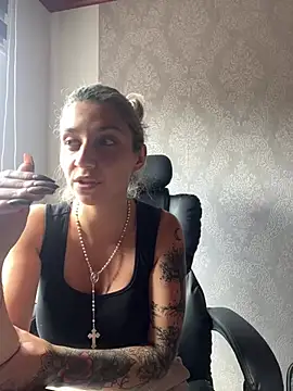Isabella varella- online show from 07-14-26, 03:40