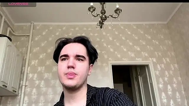 TylerSweet  online show from 04-09-26, 07:47