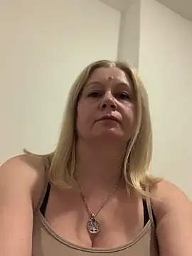 MilaLila204 online show from 04-25-26, 07:11