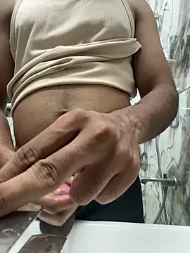 Snapshot of gearswitch46 chatting on 04-07-26, 07:03 gearswitch46 online show from 04-07-26, 07:03