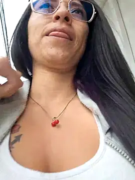 Snapshot of VALERY-94 chatting on 04-08-26, 12:05 VALERY-94 online show from 04-08-26, 12:05