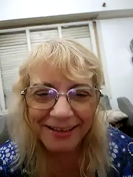 MatureElegantWidow online show from 05-01-26, 02:05